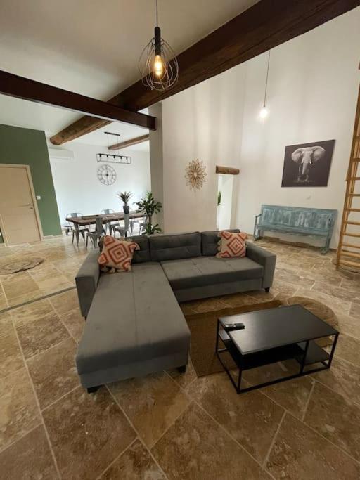 Maison De Charme Avec Piscine Monteux Luaran gambar