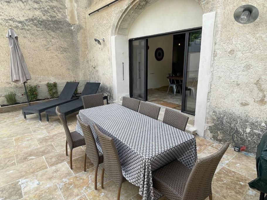 Maison De Charme Avec Piscine Monteux Luaran gambar